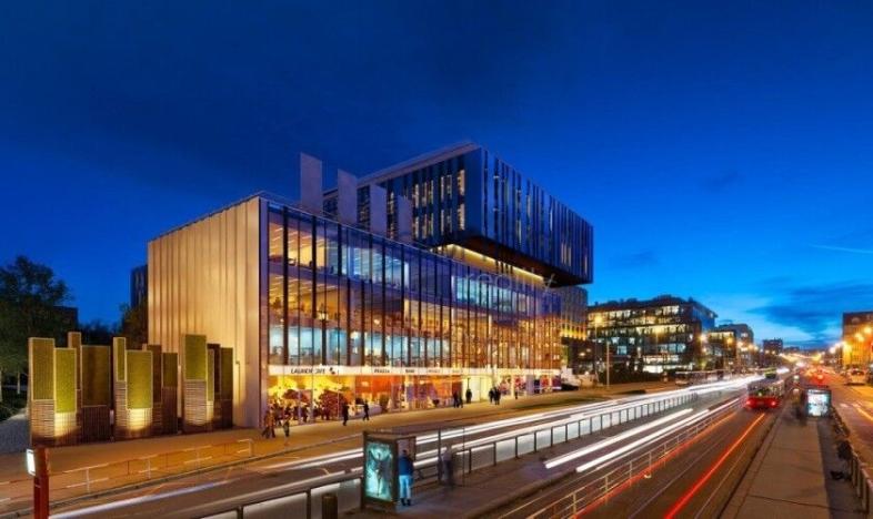 Pronájem kanceláře, Praha - Vokovice, Evropská, 678 m2