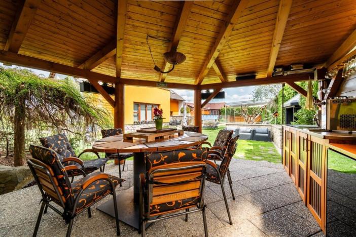 Prodej rodinného domu, České Budějovice, 261 m2