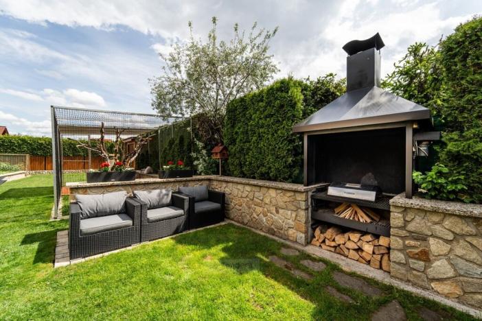 Prodej rodinného domu, České Budějovice, 261 m2