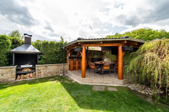 Prodej rodinného domu, České Budějovice, 261 m2