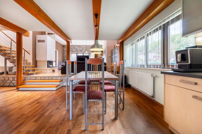 Prodej rodinného domu, České Budějovice, 261 m2