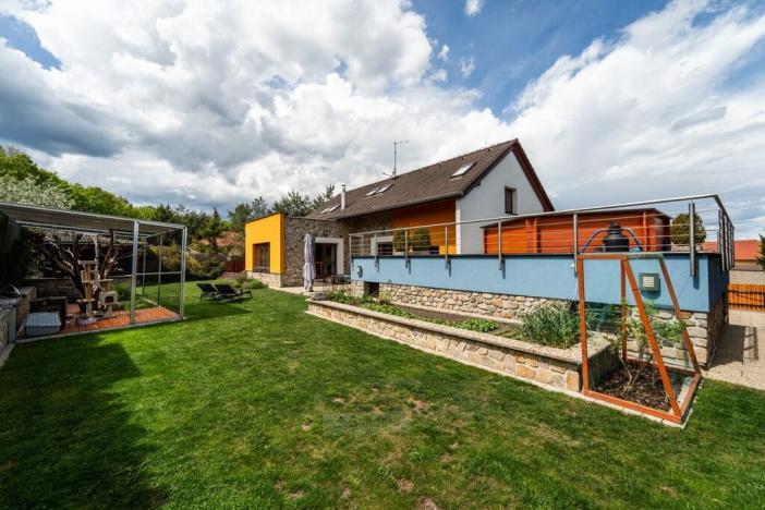 Prodej rodinného domu, České Budějovice, 261 m2