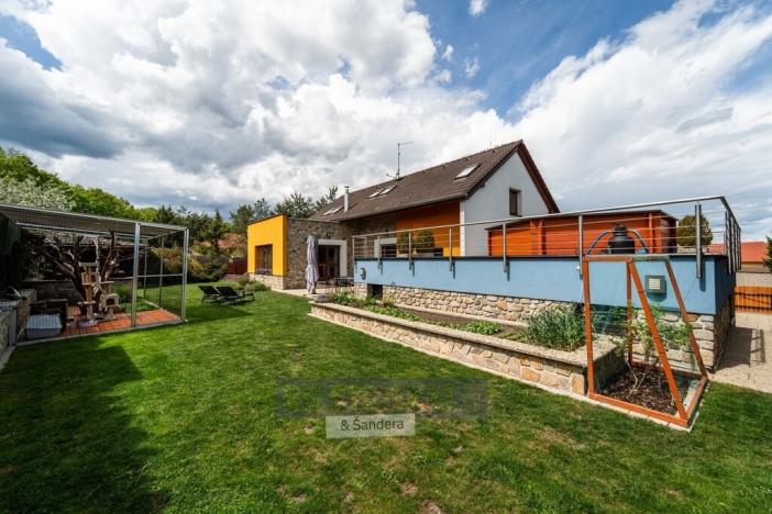 Prodej rodinného domu, Dubné, 261 m2