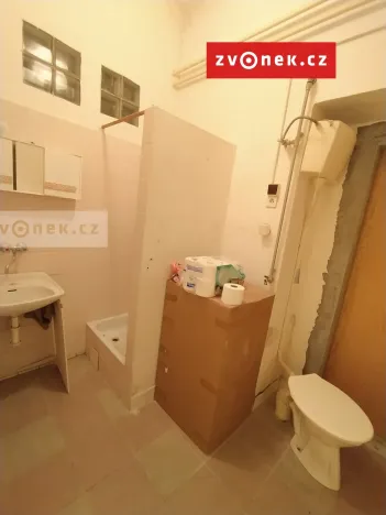 Pronájem obchodního prostoru, Napajedla, Palackého, 140 m2