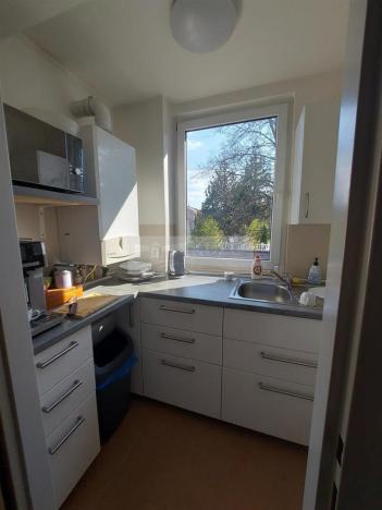 Pronájem kanceláře, Praha - Kunratice, náměstí Prezidenta Masaryka, 11 m2