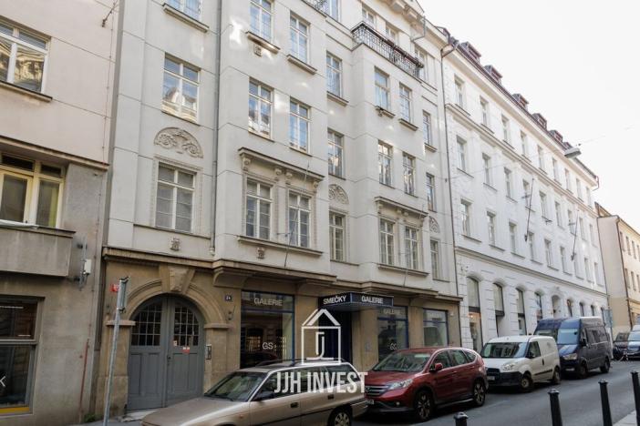 Pronájem bytu 3+kk, Praha - Nové Město, Ve Smečkách, 71 m2