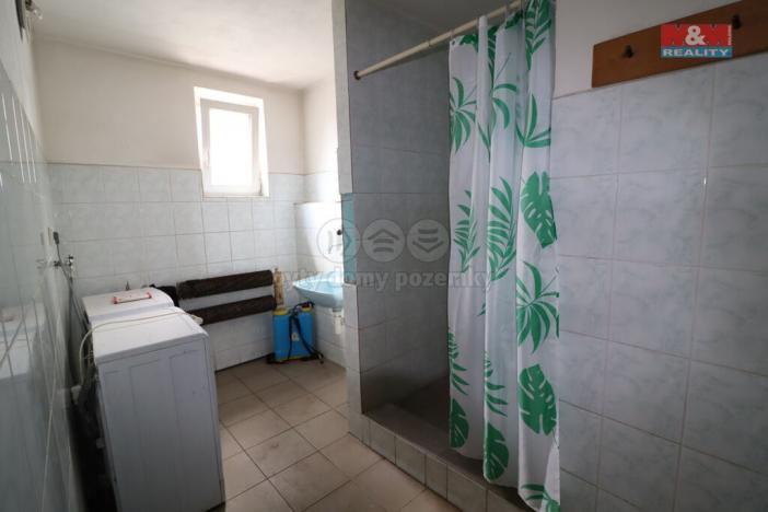 Prodej obchodního prostoru, Kadaň - Prunéřov, 2760 m2