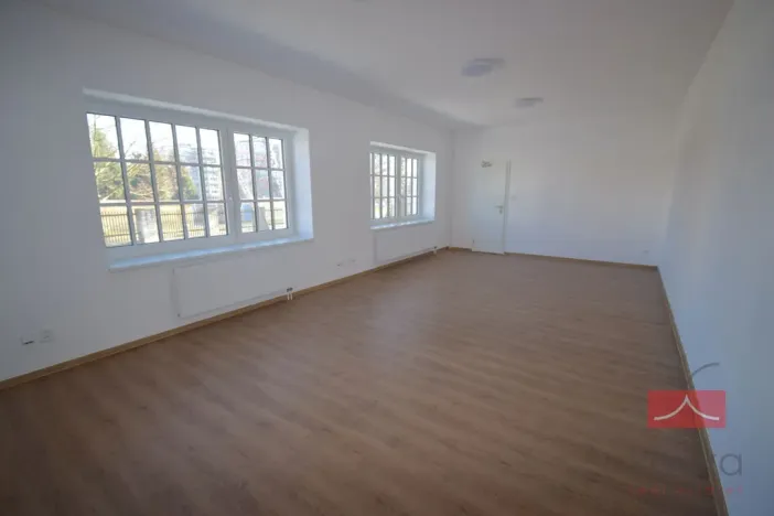 Pronájem komerční nemovitosti, Humpolec, Na Závodí, 496 m2