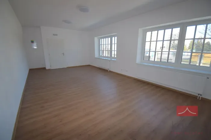 Pronájem komerční nemovitosti, Humpolec, Na Závodí, 496 m2