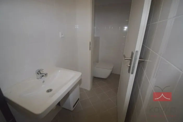 Pronájem komerční nemovitosti, Humpolec, Na Závodí, 496 m2