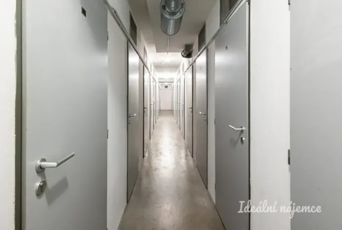 Pronájem bytu 2+kk, Praha - Hloubětín, Nepelova, 58 m2