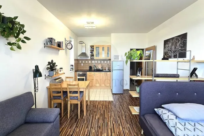 Pronájem bytu 1+kk, Roztoky, Najdrova, 32 m2