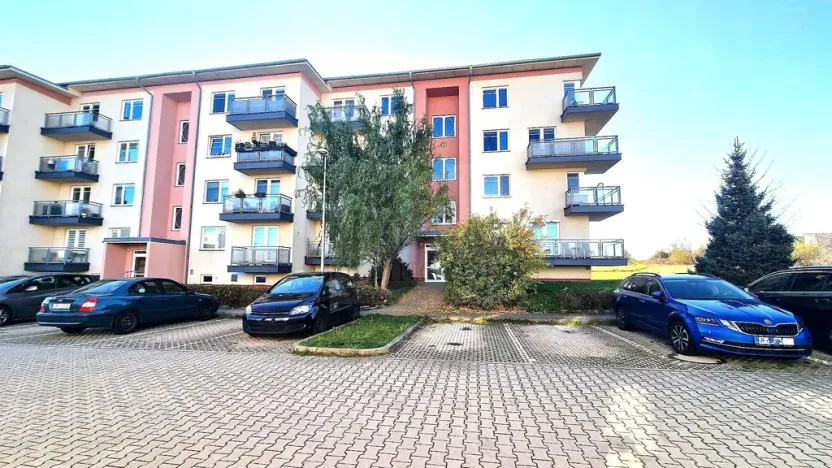 Pronájem bytu 1+kk, Roztoky, Najdrova, 32 m2