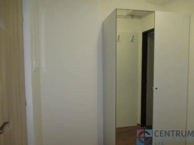 Pronájem bytu 2+kk, Jablonec nad Nisou, V Luzích, 43 m2
