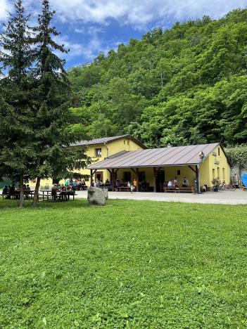 Pronájem restaurace, Jílové u Prahy - Žampach, 600 m2