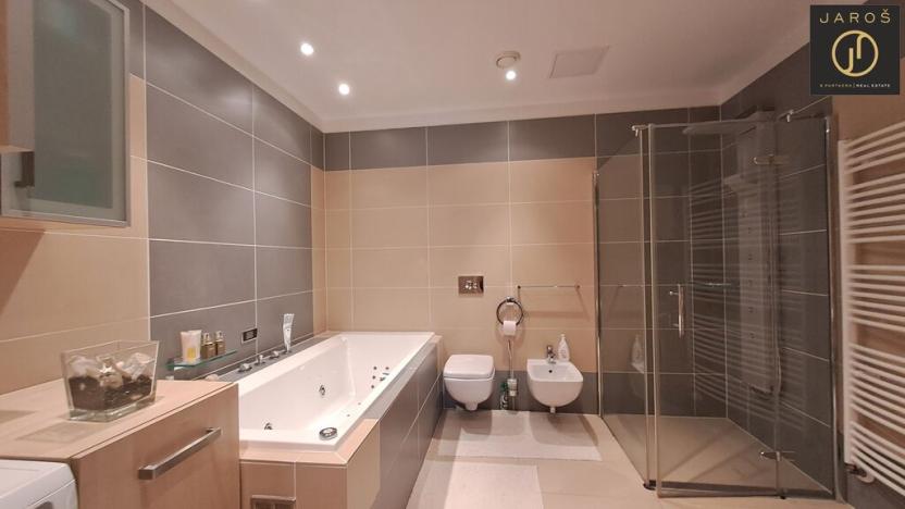 Prodej bytu 3+kk, Karlovy Vary, Pražská silnice, 95 m2