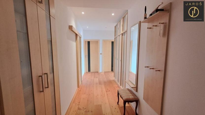 Prodej bytu 3+kk, Karlovy Vary, Pražská silnice, 95 m2