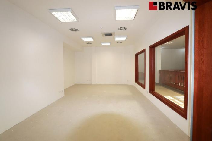 Pronájem obchodního prostoru, Brno, Starobrněnská, 40 m2