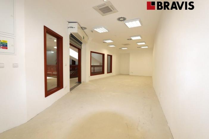 Pronájem obchodního prostoru, Brno, Starobrněnská, 40 m2