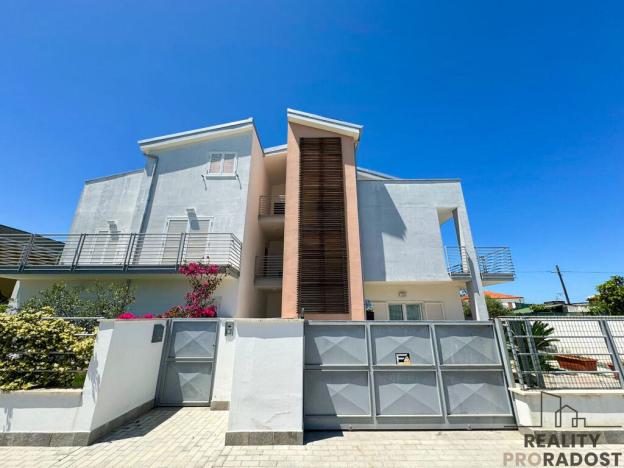 Prodej bytu 3+kk, Postilli,Itálie, 71 m2