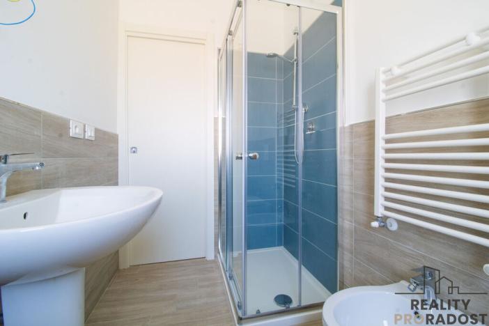 Prodej bytu 3+kk, Postilli,Itálie, 71 m2