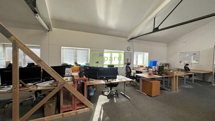 Pronájem skladu, Žatčany, 845 m2