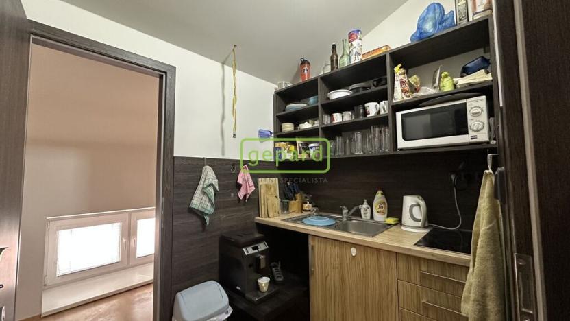 Pronájem skladu, Žatčany, 845 m2