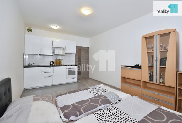 Pronájem bytu 1+kk, Praha - Horní Měcholupy, Modenská, 35 m2