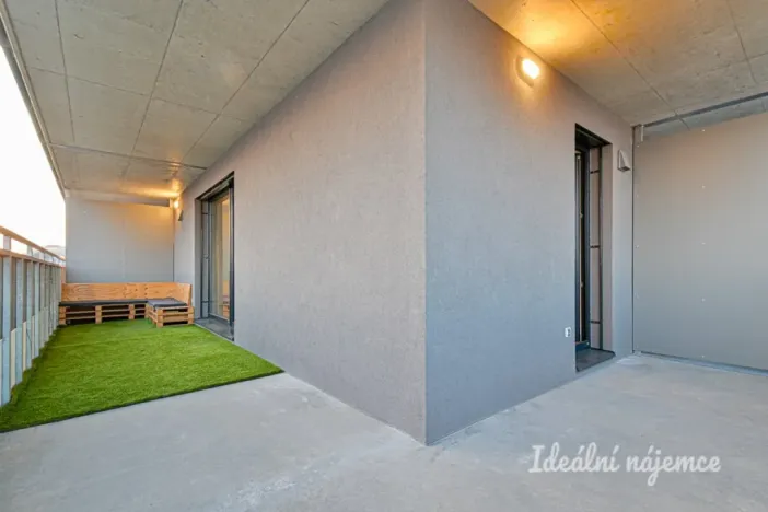 Pronájem bytu 1+kk, Brno, Bratislavská, 33 m2