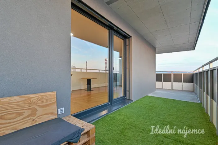 Pronájem bytu 1+kk, Brno, Bratislavská, 33 m2