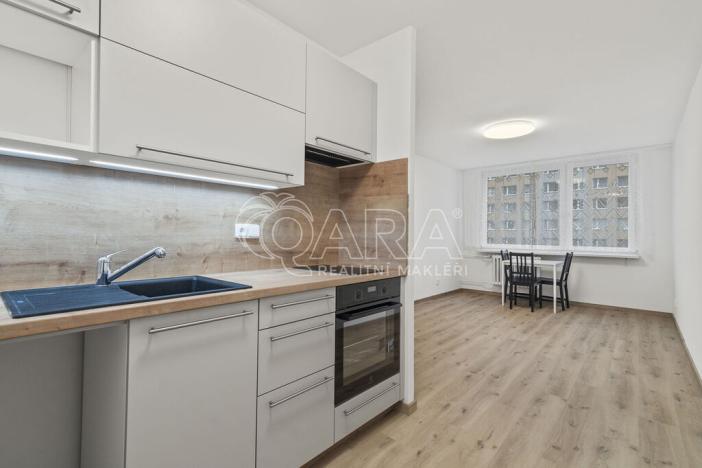 Pronájem bytu 2+kk, Kladno - Kročehlavy, Francouzská, 41 m2