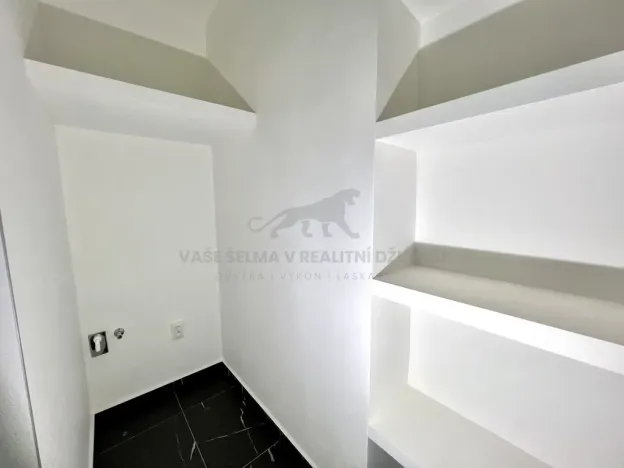 Pronájem bytu 1+kk, Jáchymov, třída Dukelských hrdinů, 36 m2