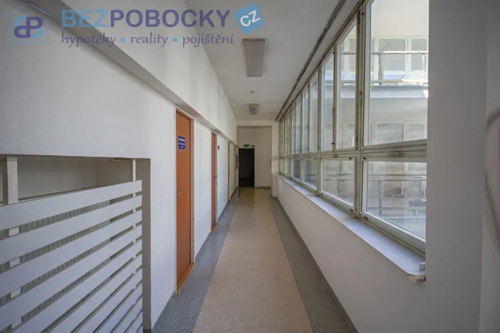 Pronájem kanceláře, Havlíčkův Brod, Havlíčkovo náměstí, 1200 m2