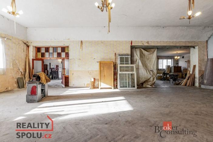 Prodej rodinného domu, Úsobí, 395 m2