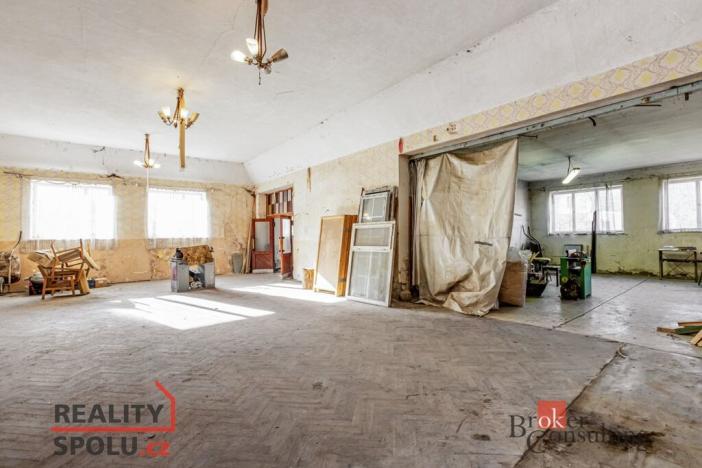 Prodej rodinného domu, Úsobí, 395 m2