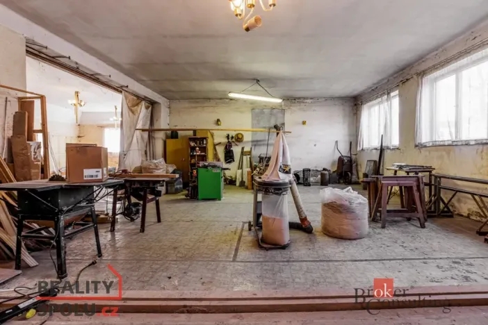 Prodej rodinného domu, Úsobí, 395 m2