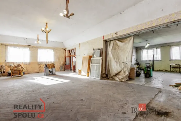 Prodej rodinného domu, Úsobí, 395 m2