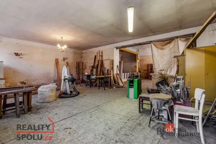 Prodej rodinného domu, Úsobí, 395 m2