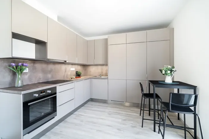 Pronájem bytu 1+kk, Praha - Košíře, Starokošířská, 31 m2