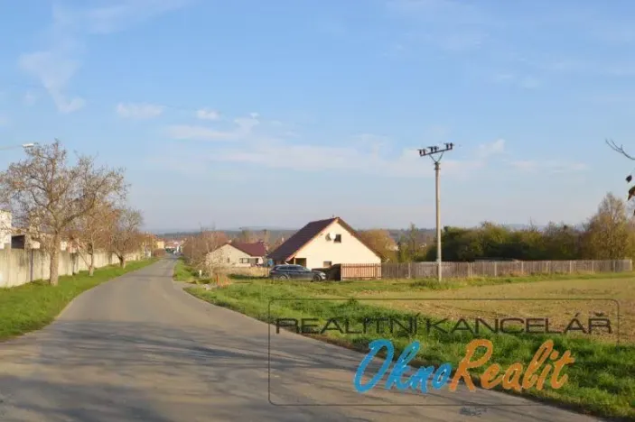 Prodej pozemku pro bydlení, Lazníky, 1202 m2