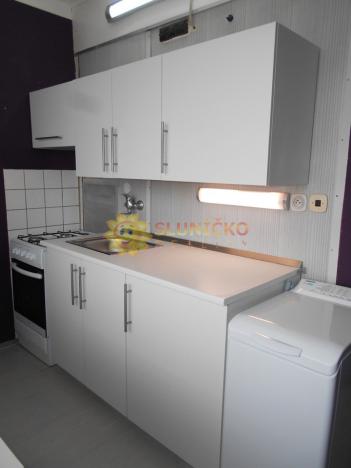 Pronájem bytu 1+1, Hradec Králové - Moravské Předměstí, Štefánikova, 32 m2