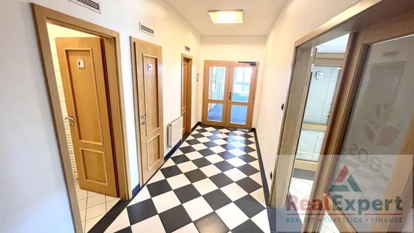 Pronájem kanceláře, Praha - Braník, Zelený pruh, 294 m2