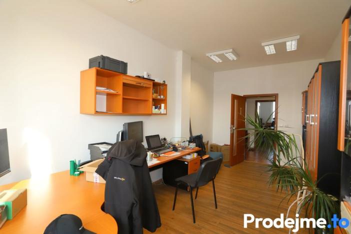 Pronájem kanceláře, Brno - Slatina, Šmahova, 87 m2