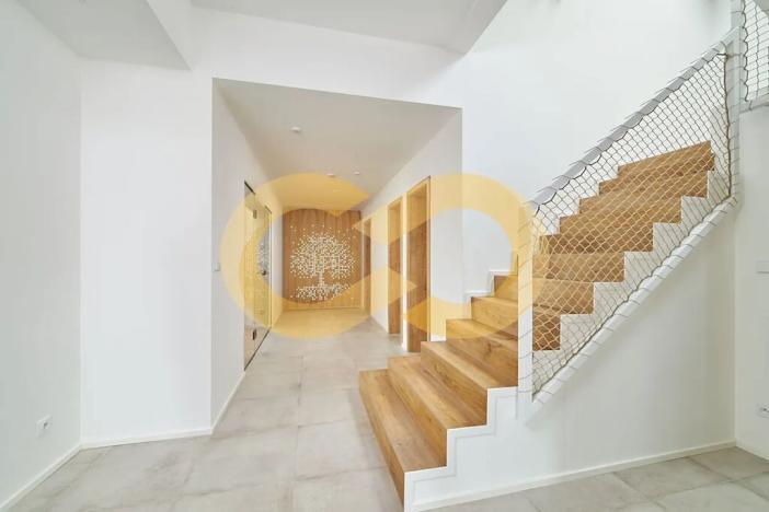 Prodej rodinného domu, Vrchlabí, Pražská, 401 m2