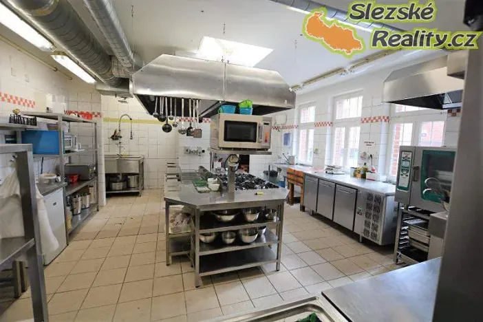 Prodej restaurace, Ostrava, Slavníkovců, 150 m2