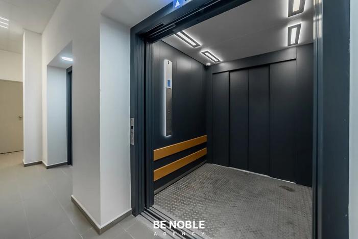 Pronájem obchodního prostoru, Benešov, Vnoučkova, 186 m2