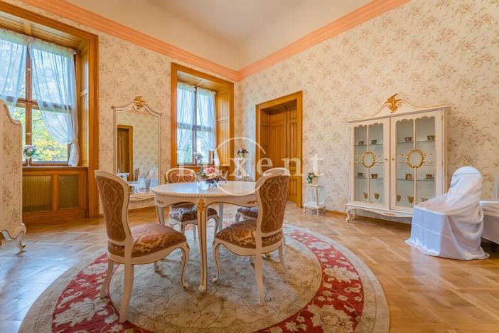 Prodej domu, Mirošov, náměstí Míru, 1364 m2