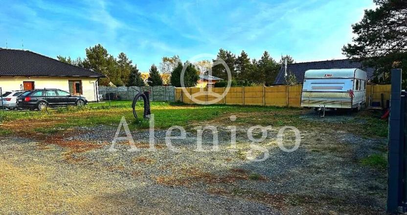 Prodej pozemku pro bydlení, Luštěnice, 380 m2