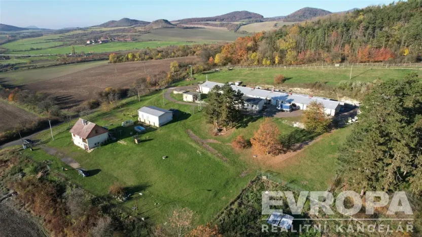 Prodej výrobních prostor, Libčeves, okres louny, 1700 m2