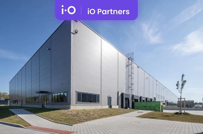 Pronájem skladu, Pardubice, U Prefy, 7634 m2